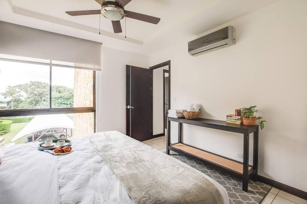 Cr Mariposa Cozy Retreat With Pool,tennis,gym,free Wifi Apartment