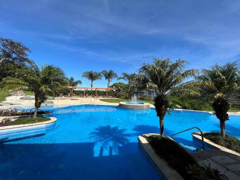 Cr Mariposa Cozy Retreat With Pool,tennis,gym,free Wifi *