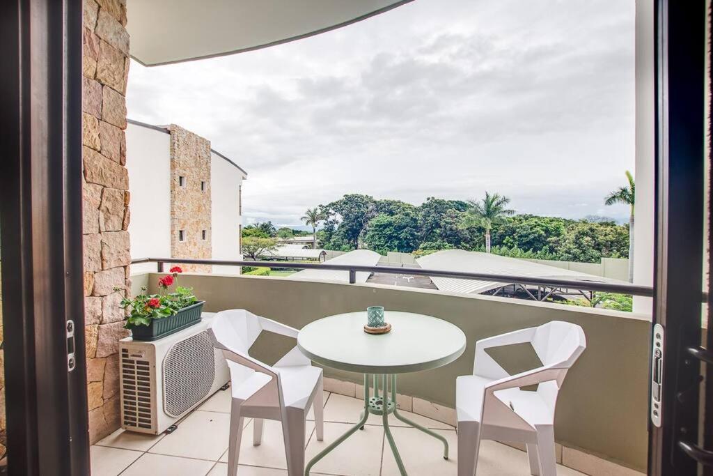 Apartment Cr Mariposa Cozy Retreat With Pool,tennis,gym,free Wifi *