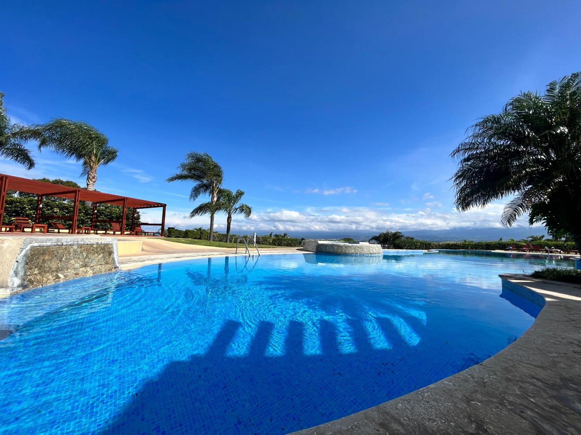Cr Mariposa Cozy Retreat With Pool,tennis,gym,free Wifi Apartment