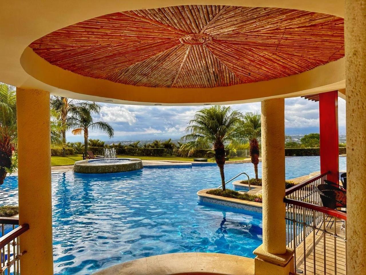 Cr Mariposa Cozy Retreat With Pool,tennis,gym,free Wifi Apartment *